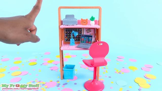 VERSUS: Barbie Home Office Play Set VS DIY Home Office Play Set PLUS Unboxing смотреть онлайн