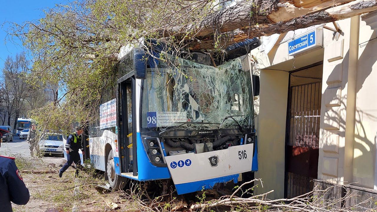 ДТП в Ростове-на-Дону на ул. Советской №5. смотреть онлайн