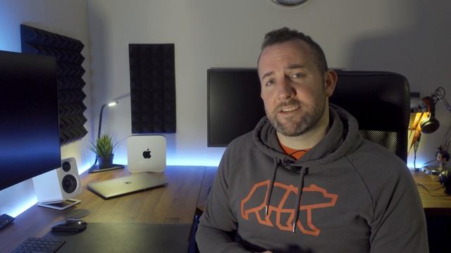 How Good Are The M1 Macs, Really? Should you wait for the next-gen? | An HONEST hands-on review! смотреть онлайн
