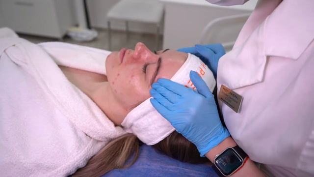 Косметолог-эстетист Валентина Чеботарева о персиковом пилинге Peach Peel в клинике PROFESSIONAL смотреть онлайн