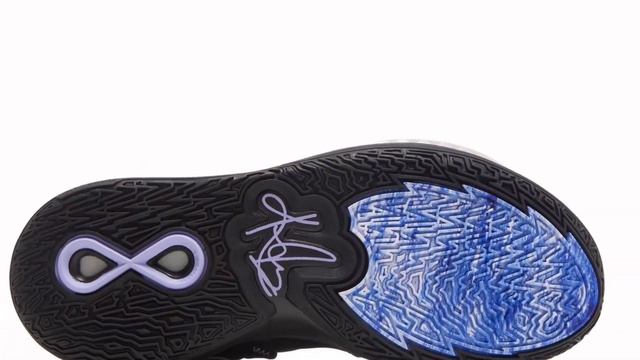 12 490₽ Nike Kyrie Infinity “Black Metallic Silver”