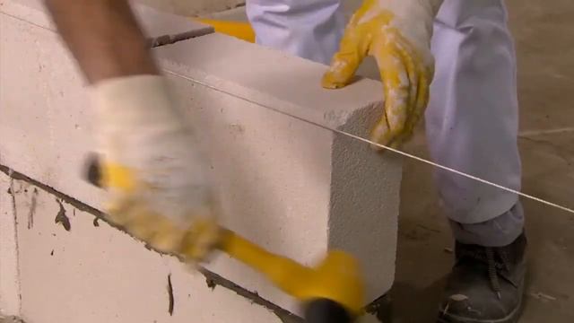 Мастерок зубчатый для газобетона DEKOR