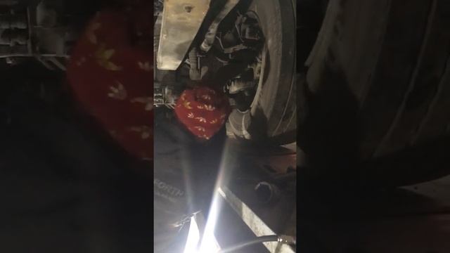 Регулировка шкворней на VOLVO €5 смотреть онлайн