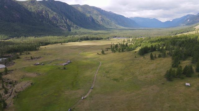 В долину Вулканов по р.Жомболок на 4wd 60 fps 4K Air3 смотреть онлайн