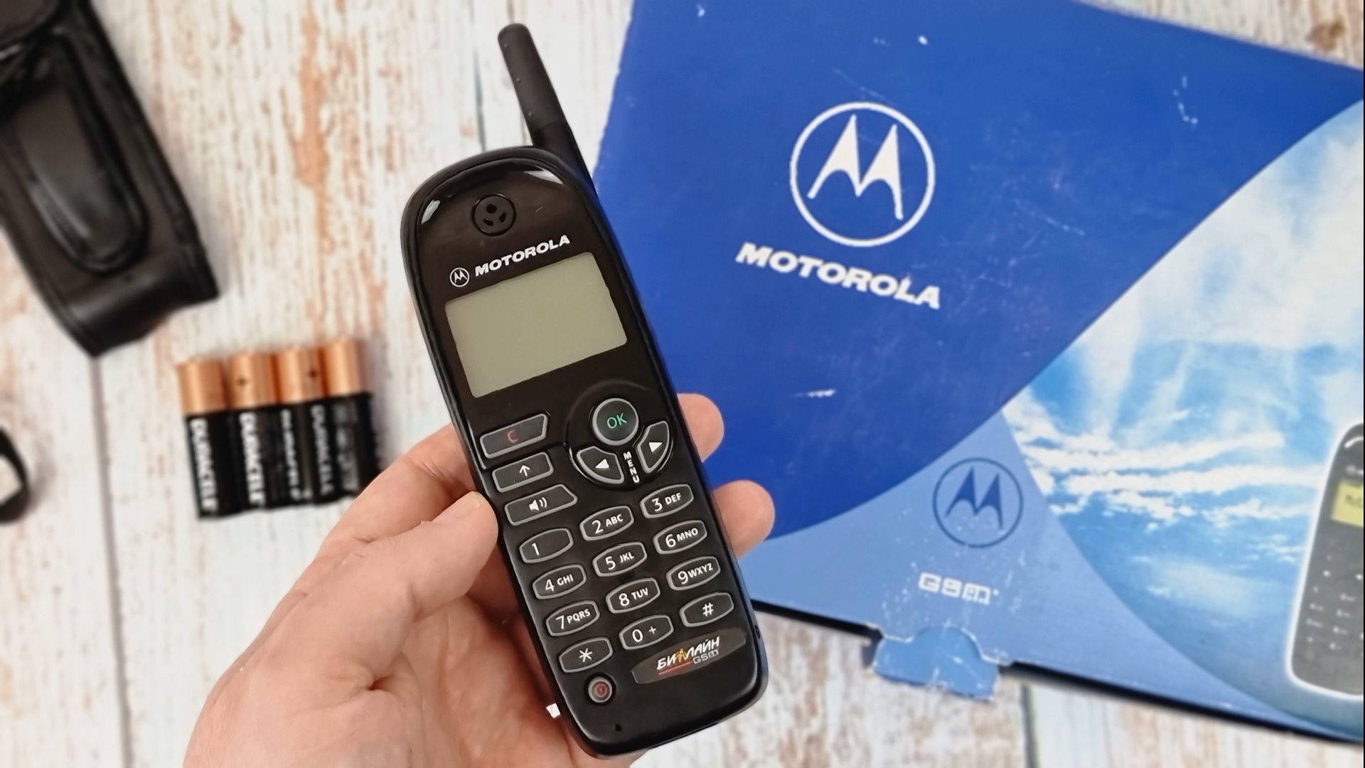 Motorola M3788: из 1999 в 2022 - экспириенс! смотреть онлайн