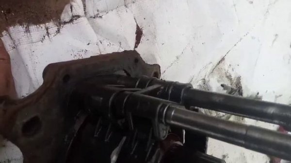 Вом МТЗ 82,МТЗ 80 замена сальника,замена подшипников,снимаю плиту  вом