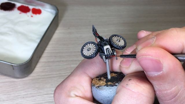 Простой способ покрасить линзы на миниатюре смотреть онлайн