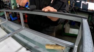 Подъёмная крышка на прицеп своими руками. Прицеп Экспедиция