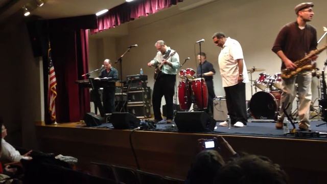 Generation - Jump Jive & Wail смотреть онлайн