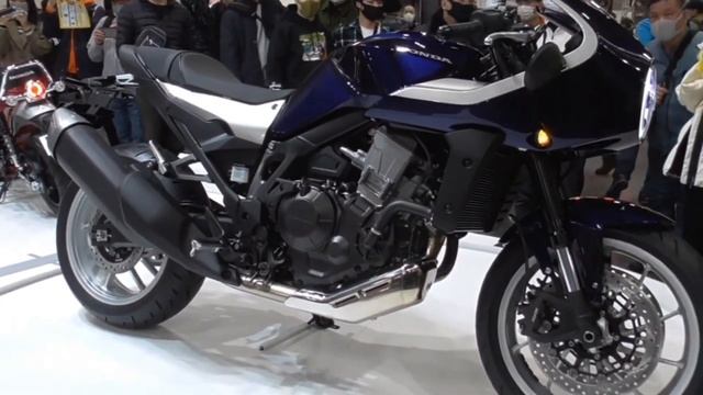 2024 Honda Hawk 11 the Timeless Classic Motorcycle смотреть онлайн