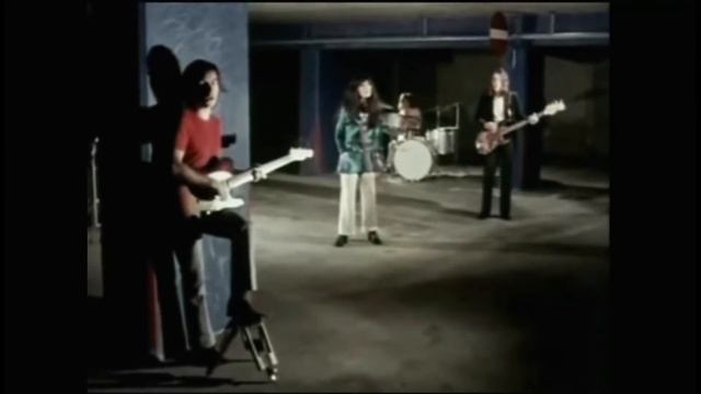 SHOCKING BLUE Never marry a Railroad man смотреть онлайн