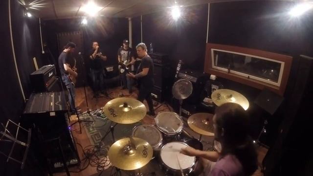 MICKEY DEAD MOUSE - Дерись смотреть онлайн
