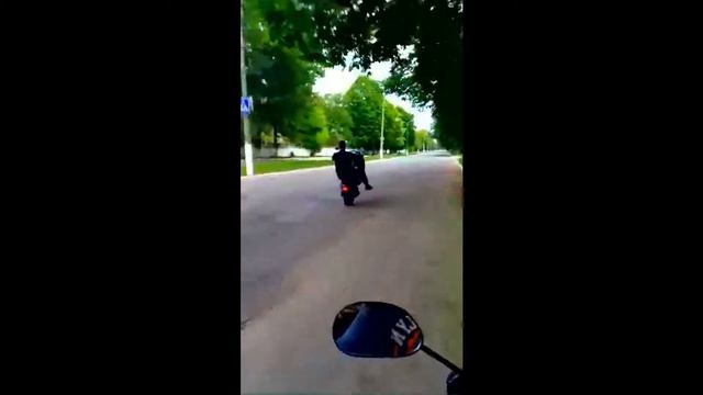 Stunt На Скутере "Suzuki Lets 2" (Кончился бензин) смотреть онлайн