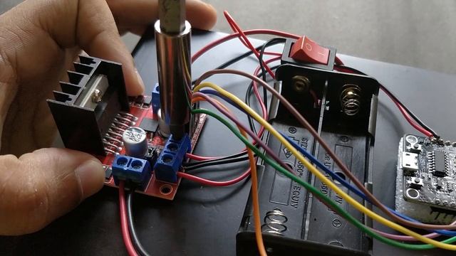 How to make a Smartphone controlled RC Car | Wi-Fi Car | NodeMCU смотреть онлайн