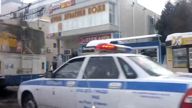 В Йошкар-Оле женщина выпала из троллейбуса смотреть онлайн