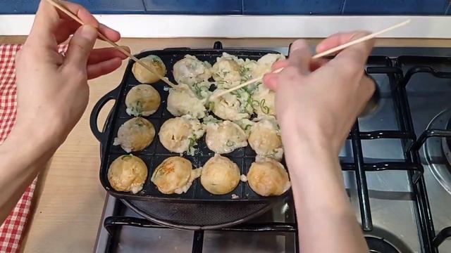 TAKOYAKI ( POLPETTE DI POLPO GRIGLIATE ) - タコ焼き смотреть онлайн