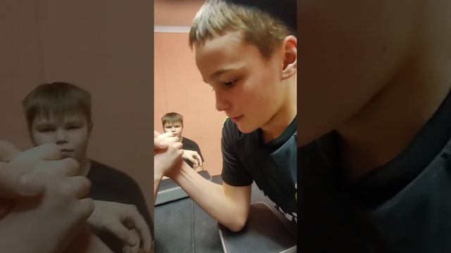 Одна из тренировок под руководством кузнеца из Челябинской области . смотреть онлайн