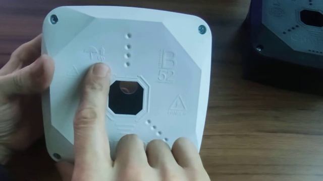 CamBox B52; Монтажная коробка повышенной прочности для камер видеонаблюдения и сетевого оборудовани