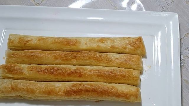 Супер вкусный десерт.Всего из 3 ингридиента .Вкуняшка на скорую руку за 15 минут . смотреть онлайн