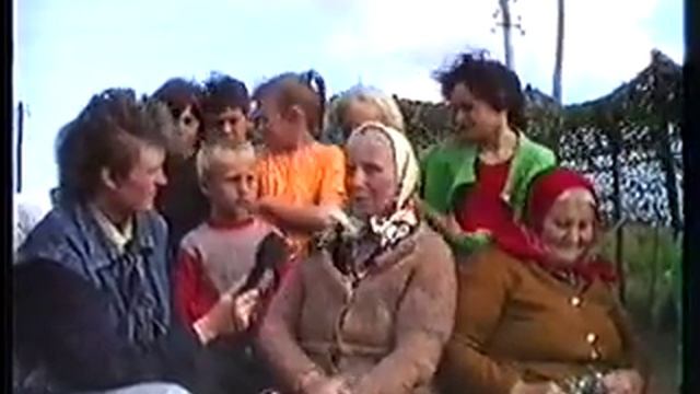 Первые раскопки на месте бывшего лагеря военопленных д.Дурово Сафоновский район 1990 г смотреть онлайн