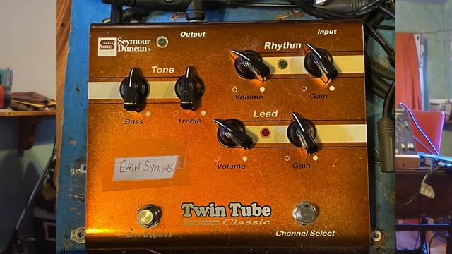 Fender Twin '65 Re-issue Demo including Seymour Duncan Twin Tube Classic смотреть онлайн