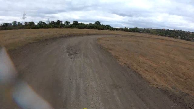 HONDA CR 450 F VS SUZUKI RM 125 / Enduro Novochek смотреть онлайн