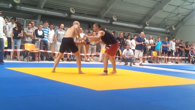 Alex Iordachescu VS LUNGU AURELIAN смотреть онлайн