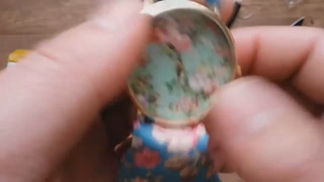 АЛИЭКСПРЕСС распаковка куча часов и bluetooth наушники. смотреть онлайн