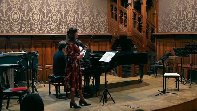 Марат Золотовицкий - Концерт для скрипки с оркестром, Часть I (исп. Евгения Садовникова) смотреть онлайн