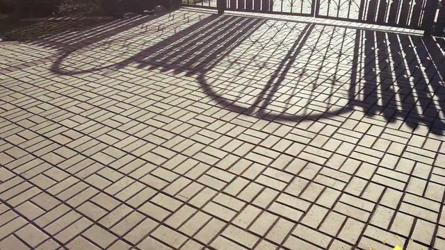 Укладка тротуарной брусчатки,методы мощения,процесс .Как правильно положить тротуарную брусчатку. смотреть онлайн