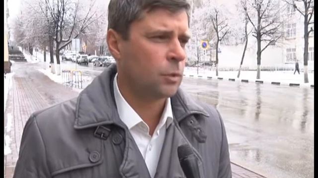 В Ульяновске спецтехника убирает апрельский снег смотреть онлайн