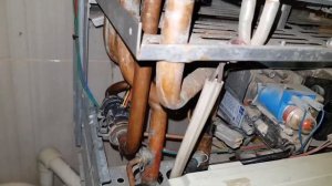 Температура воды меняется с горячей на холодную. Чистка газового котла