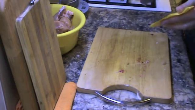 Тест ножа из дамасской стали кузницы Жбанова смотреть онлайн