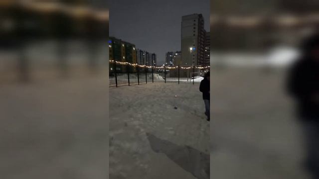 Влог: Отмечаем НОВЫЙ ГОД ? Запускаем ФЕЙЕРВЕРКИ? В РОЖДЕСТВО катаемся на КОНЬКАХ ⛸ смотреть онлайн