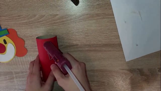 1 апреля! Творчество с детьми! Поделка на день смеха! Клоун из цветного картона смотреть онлайн