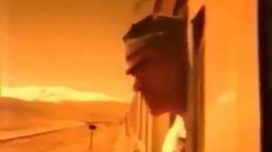 Макс выпил фанты и остановил...