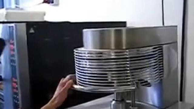 Пресс для пиццы Cuppone PZF смотреть онлайн