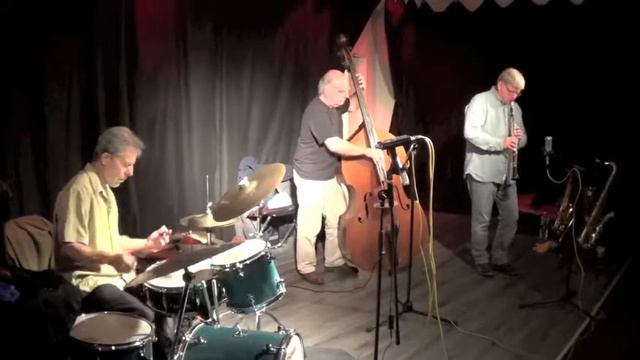 Grassi Wolf Speicher Trio Set A1 смотреть онлайн