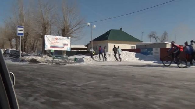 Первомайские легкоатлеты попробовали пробежать марафонскую дистанцию смотреть онлайн