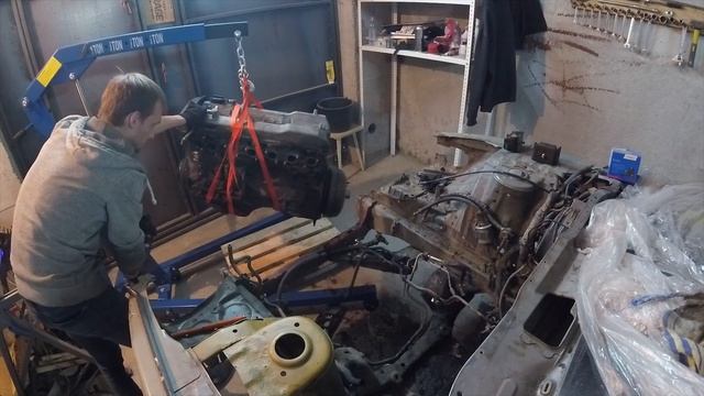 Skyline R34 - Снимаем двигатель RB25 (Угарная нарезка) смотреть онлайн