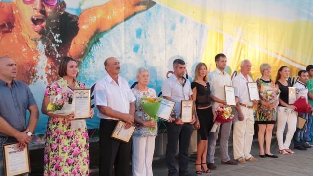 На курорте чествовали лучших спортсменов и тренеров смотреть онлайн