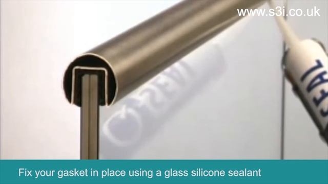 Glass Channel Handrail Install смотреть онлайн