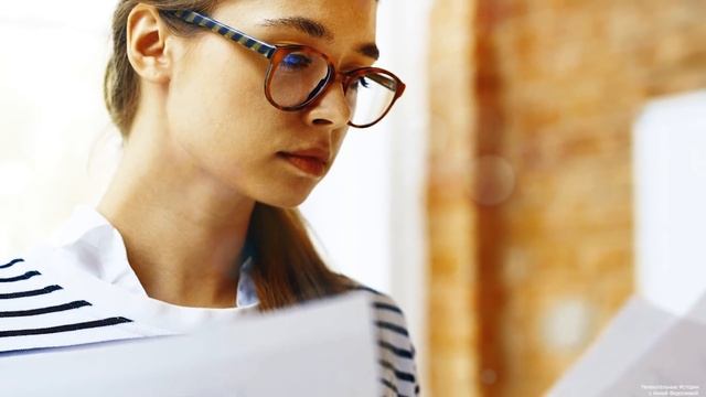 Родители на свадьбе дочери обсмеяли свата, узнав кто он, а когда увидели его подарок молодым… смотреть онлайн