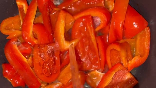 Постный рецепт! Вкуснейшая закуска из перца: такую вы ещё не пробовали. Подойдёт к любому блюду. смотреть онлайн