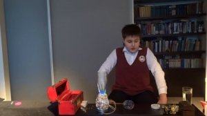 Школьная Академия. Как сделать фонтан. Сообщающиеся сосуды.