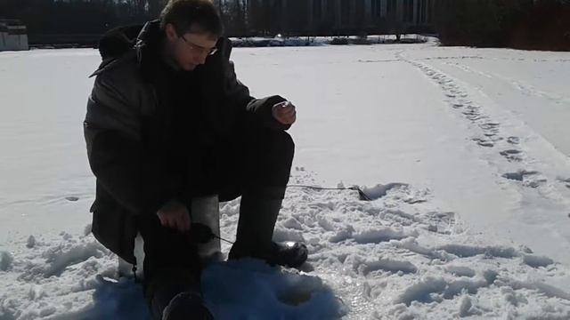 Рыбалка в Шлиссербурге , начало реки Невы , 31.03.2018 ,часть 1 смотреть онлайн