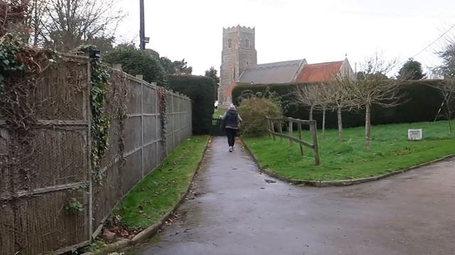 Про англосаксонскую церковь, викторианскую поэзию и грязи по колено смотреть онлайн