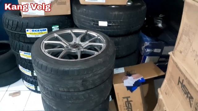 Daihatsu xenia ganti velg Ring 14 + ban 185 70 r14 Accellera #xenia #banmobil #ban #velgracing #vel смотреть онлайн