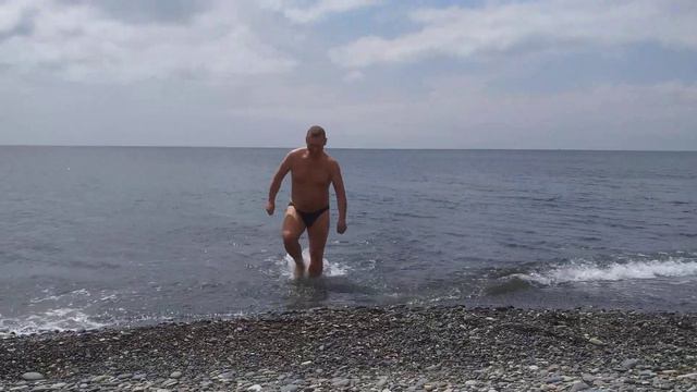 Купались вчера в Кринице у Чёрного моря. смотреть онлайн
