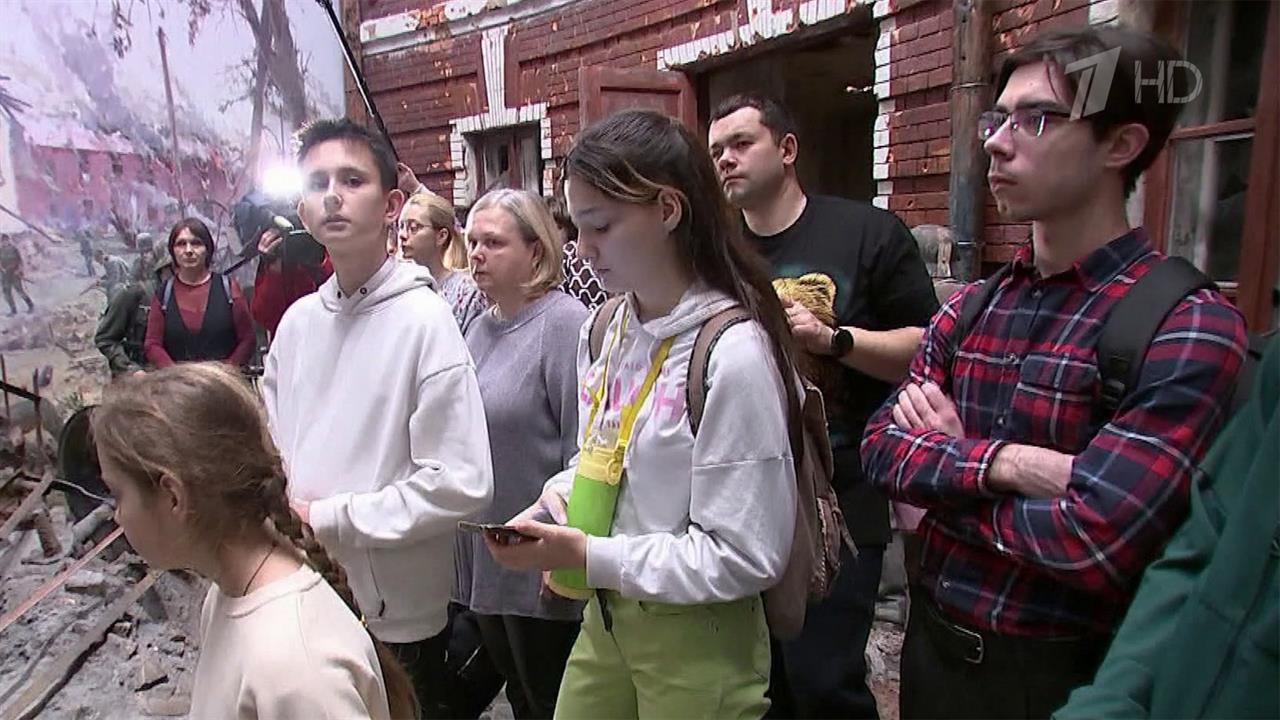 По всей России в честь снятия блокады Ленинграда прошли памятные мероприятия смотреть онлайн